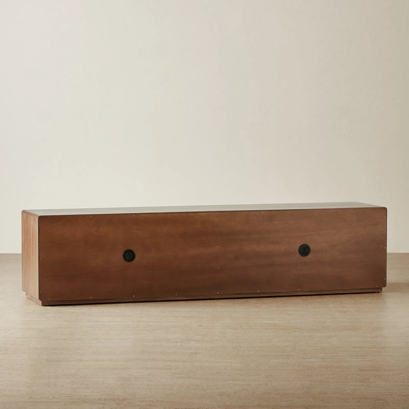 0c86b03c-3375-46d8-9981-c6b7b98a2810