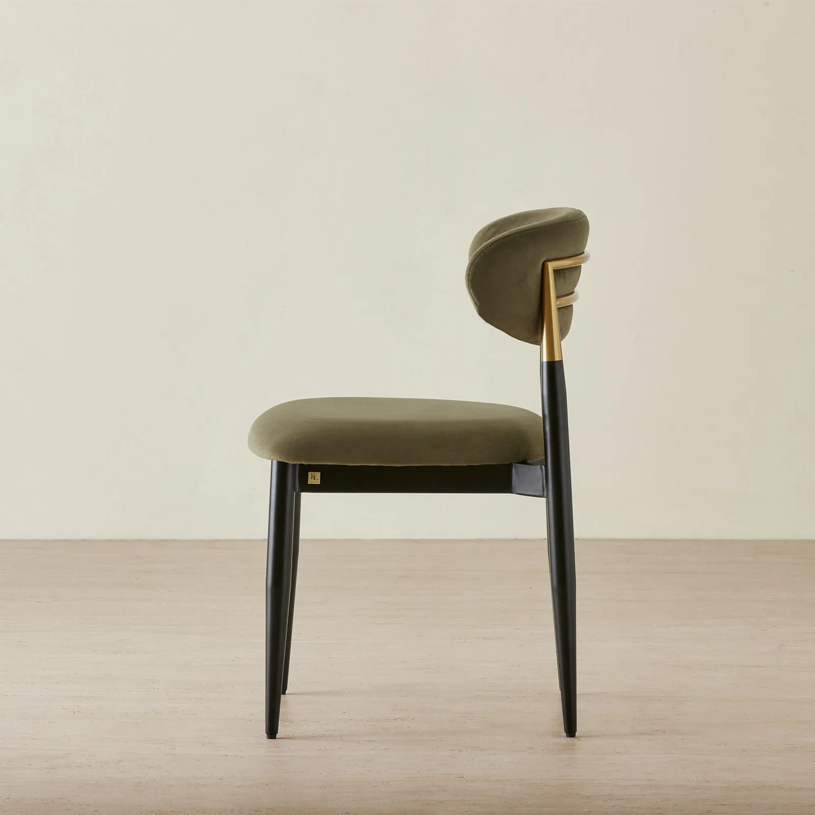 d48c7d83-49aa-46c7-8456-b246c67bceb7